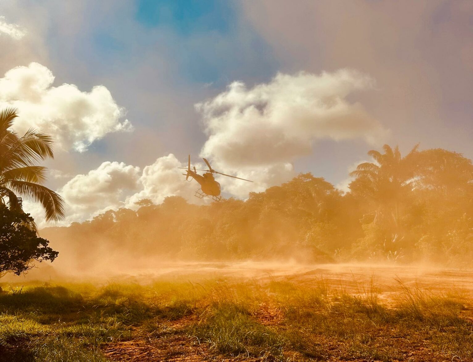 guyane helicopter